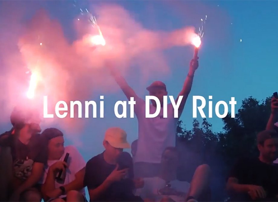 Lenni Janssen at DIY Riot