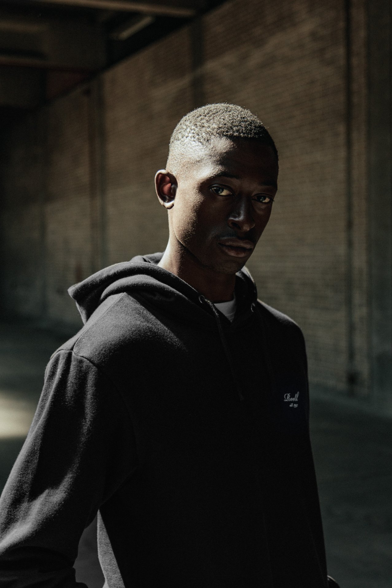 Flex-Cargo-LC-Light-Grey-Regular-Logo-Hoodie-Deep-Black-Regular-Logo-Tshirt-Light-Yellow-4