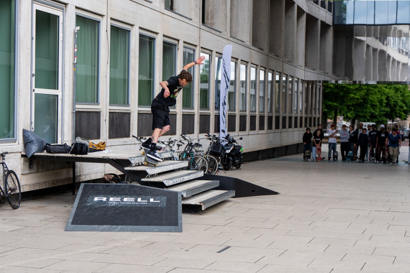 Reell-Arnhem-Sunday-Skate-Session-Provinciehuis-jelle-maatman-bs-smith