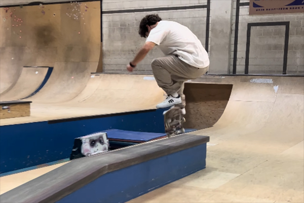 Douwe Macare - Skatepark Lines