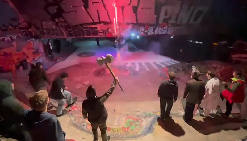 Attack on Schnett IV Clip