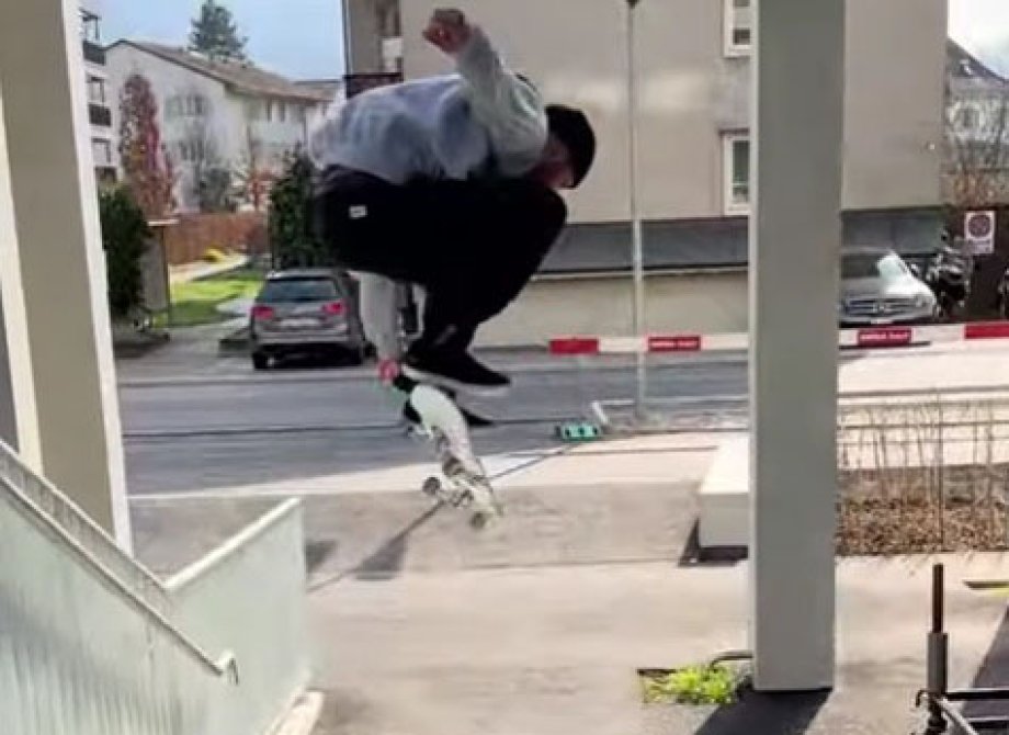 Henrique Goncalves line