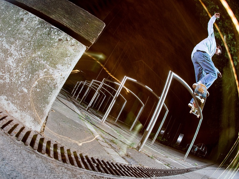 Reell-nightvibes-irregularskatemag-robert-christ-4