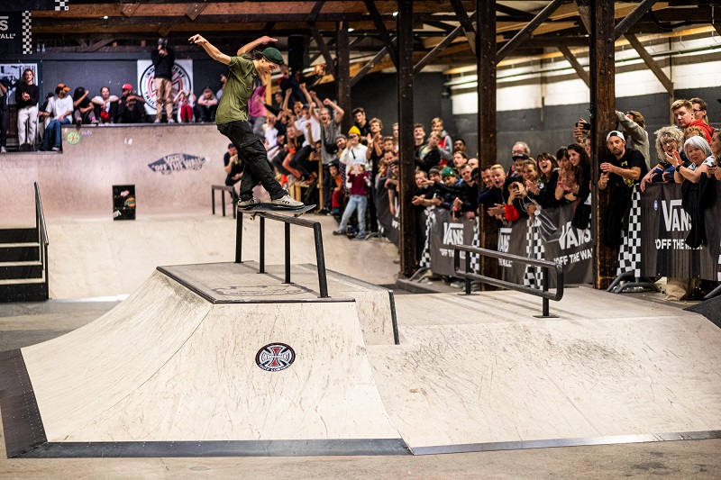 Vans-Shop-Riot-2019-Netherlands-Burnside-Lars-de-Weerd-fs-feeble2